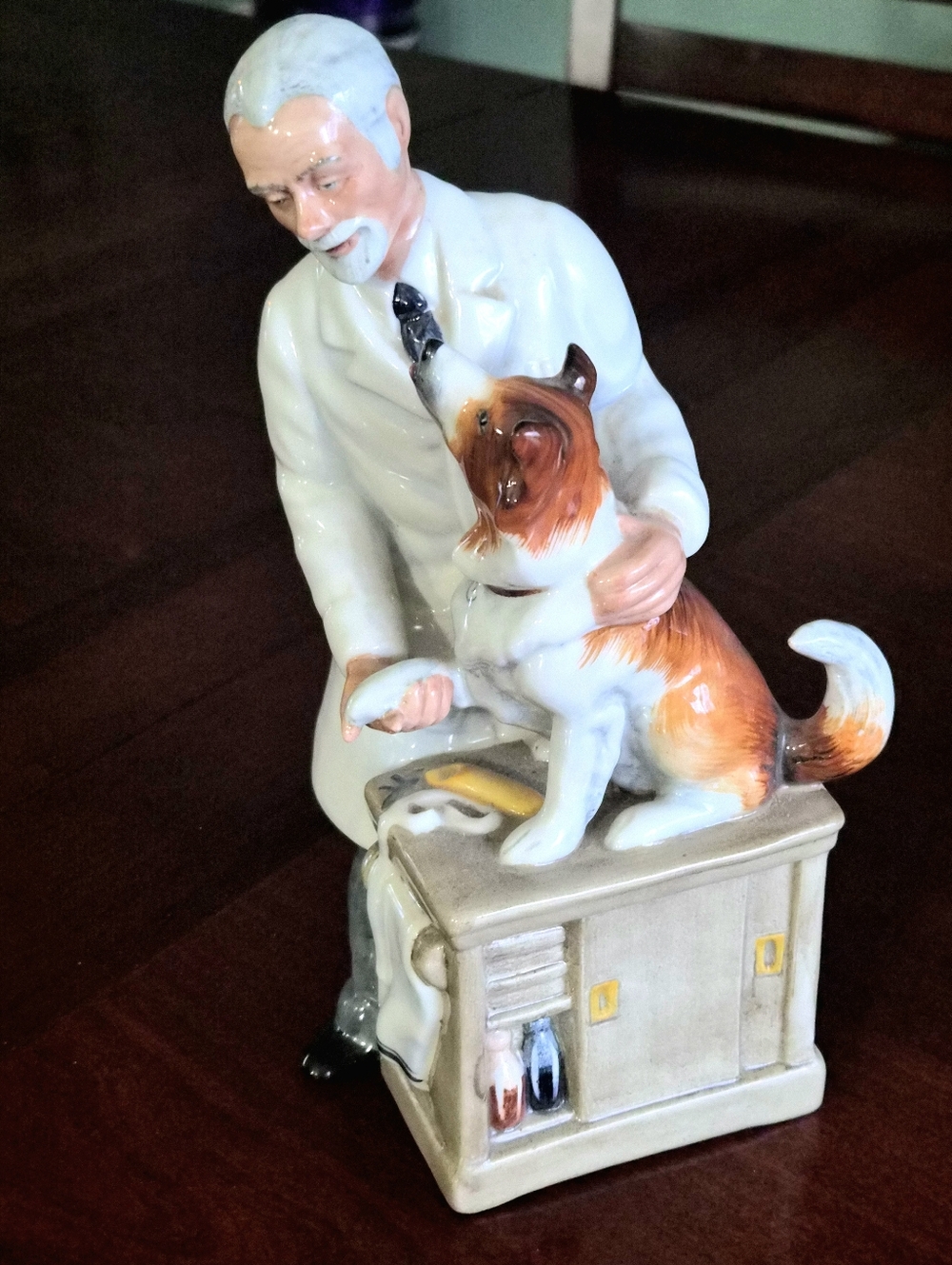 Royal Doulton Thanks Doc! Hand Painted Porcelain Vintage VGC (HN 2731)